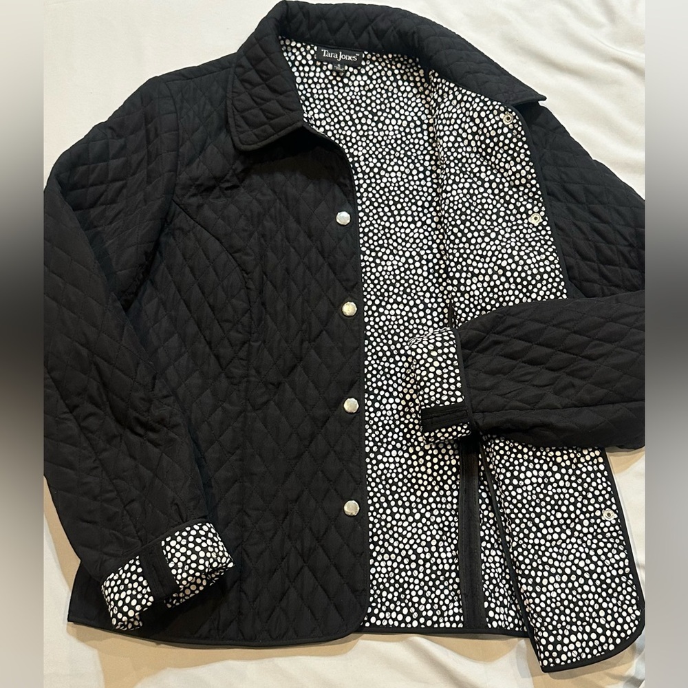 Tara Jones Black Quilted Jacket Polka Dot Lining Classic Chic Lightweight Coat - Picture 8 of 14